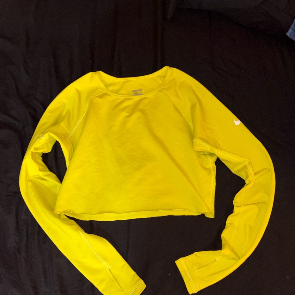 Cropped NikePro long sleeve